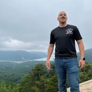 Meet your Posher, Chris